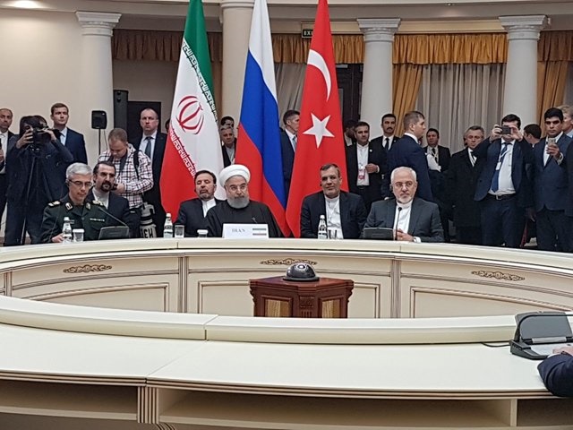 روحانی: تداوم مبارزه با تروریسم در سوریه ضروری است