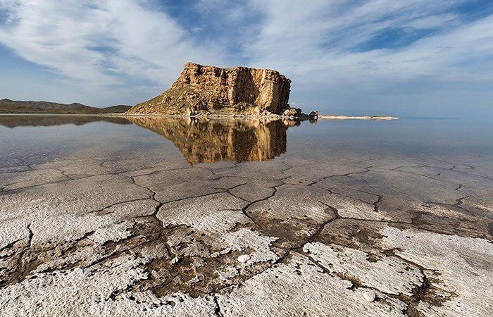  ۳۰۰ میلیون مترمکعب آب از سدها به دریاچه ارومیه رهاسازی می‌شود