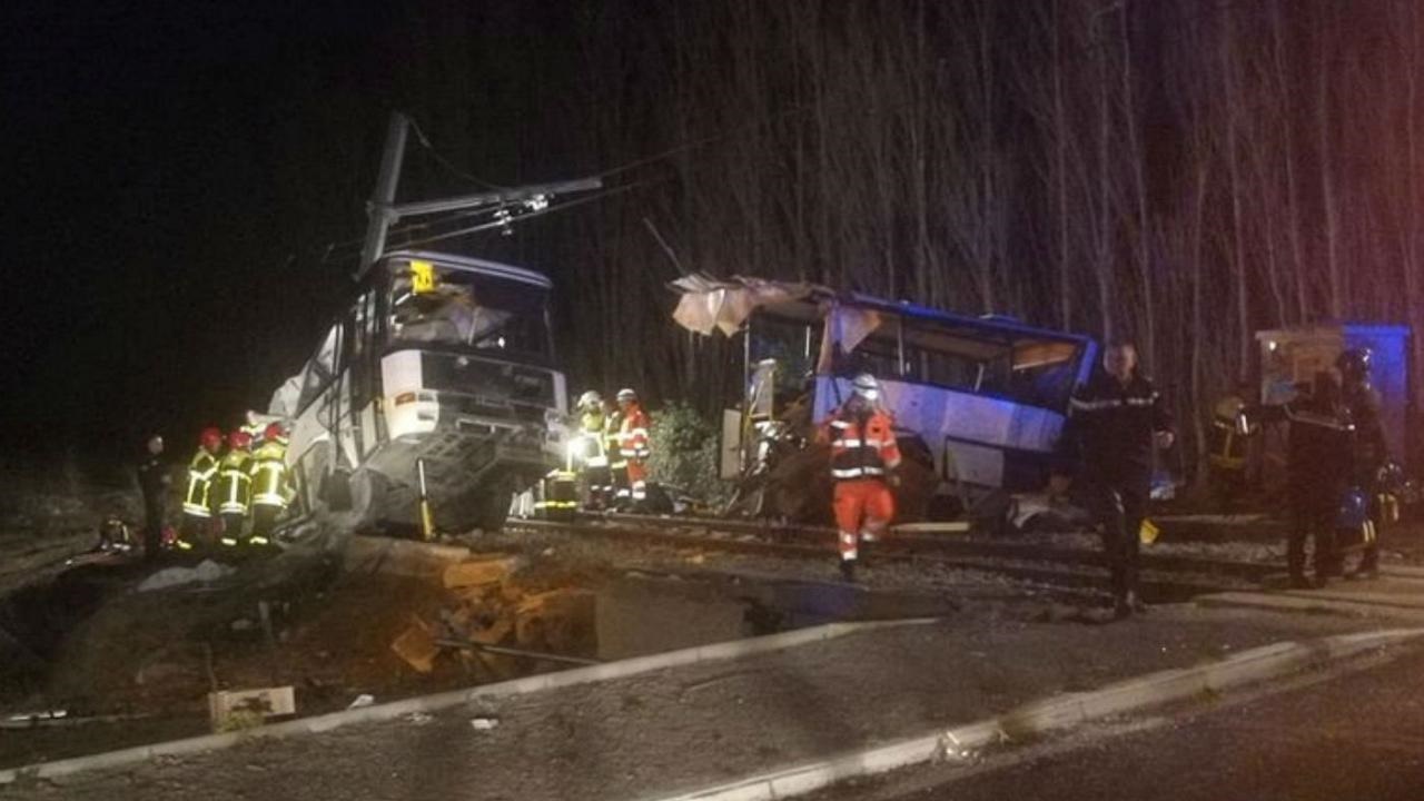  ۶ کشته بر اثر برخورد قطار با اتوبوس حامل دانش آموزان در فرانسه