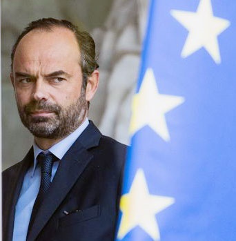 پرواز ۳۵۰ هزار یورویی نخست وزیر فرانسه جنجالی شد