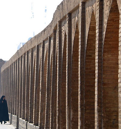 سی و سه پل در اصفهان