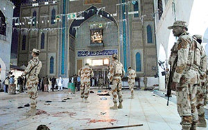 قام‌های پاکستان پس از حمله تروریستی از دولت افغانستان خواسته‌اند ۷۶ مظنون تروریستی را تحویل این کشور