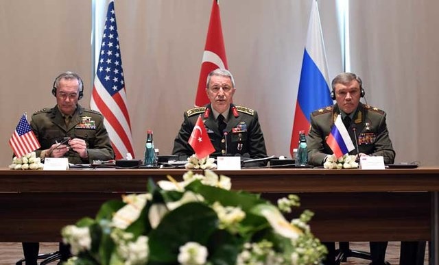 نشست مشترک روسای ستاد ارتش های روسیه، ترکیه و آمریکا در آنتالیادر باره عراق و سوریه