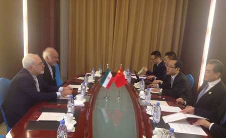  مذاکرات ظریف و همتای چینی در پایتخت قزاقستان برگزار شد