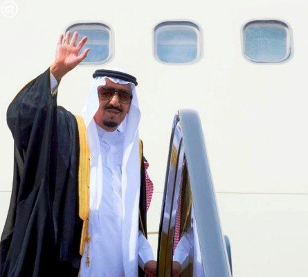 پادشاه عربستان به سفر رفت | کشور را به ولیعهد سپرد
