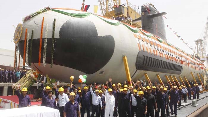  نخستین زیردریایی ساخت هند تحویل نیروی دریایی این کشور شد
