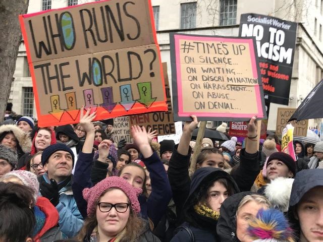 تظاهرات گسترده مردم انگلیس علیه ترامپ در قلب لندن
