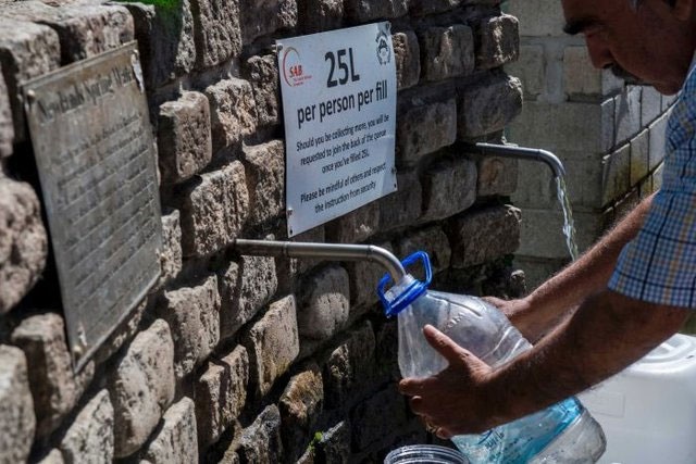 آغاز عملیات مقابله با بحران آب در کیپ تاون