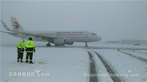لغو صدها پرواز و حرکت هزاران قطار در چین به علت بارش سنگین برف