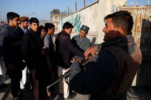 برگزاری انتخابات پارلمانی افغانستان | وقوع چند انفجار در کابل
