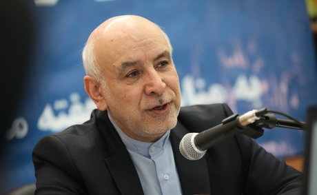 استاد دانشگاه شهید بهشتی 
