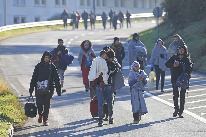  مهاجران اسلوونی را در بحران فروبرده اند