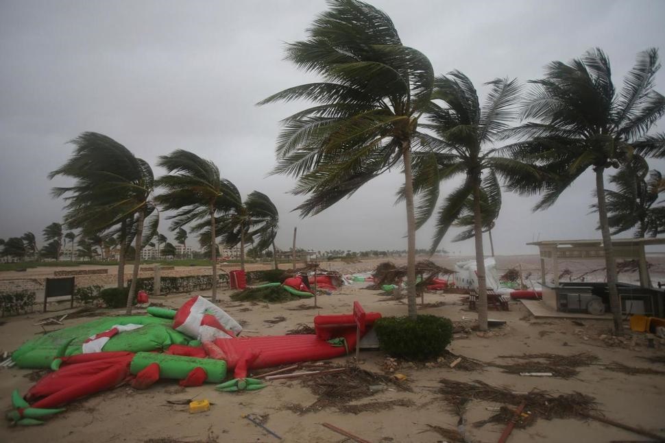 طوفان میکونو در یمن و عمان بیش از ۱۰ کشته بر جای گذاشت
