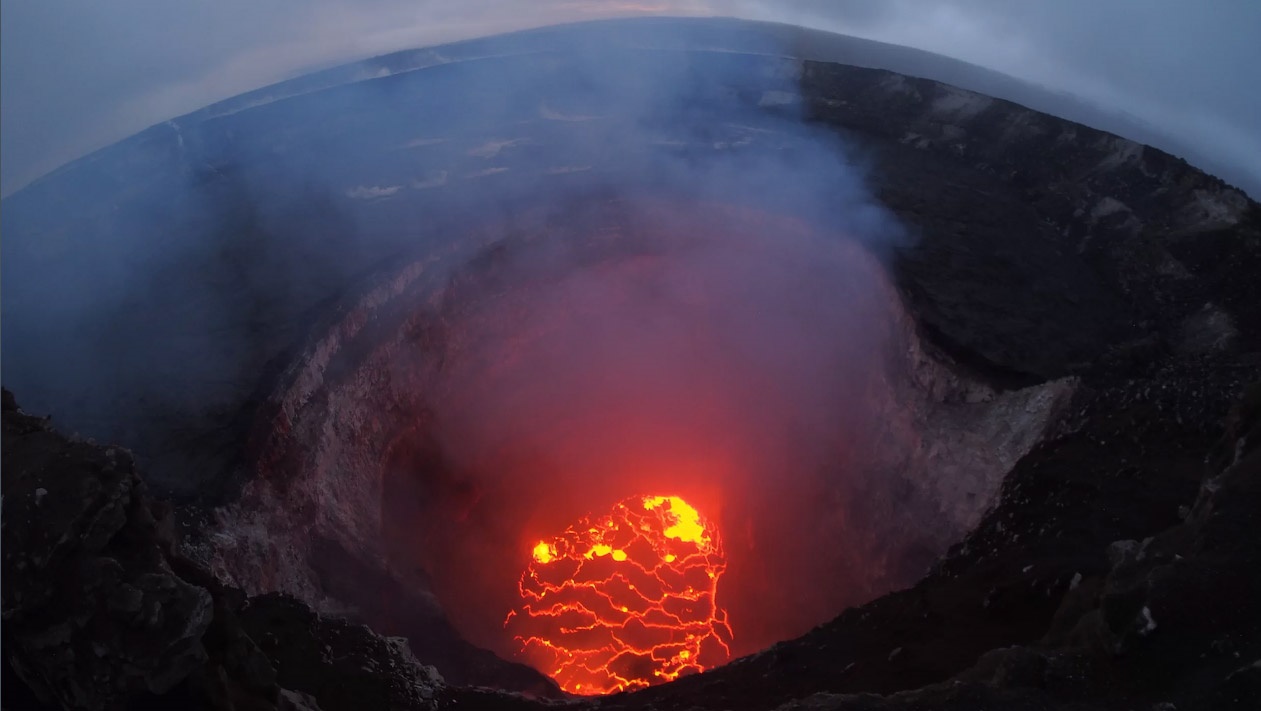 تصاویری از آتشفشان ویرانگر در هاوایی
