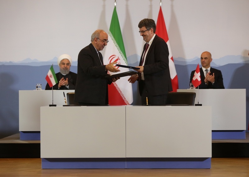  ایران و سوئیس سه سند همکاری علمی، بهداشتی و اقتصادی امضا کردند
