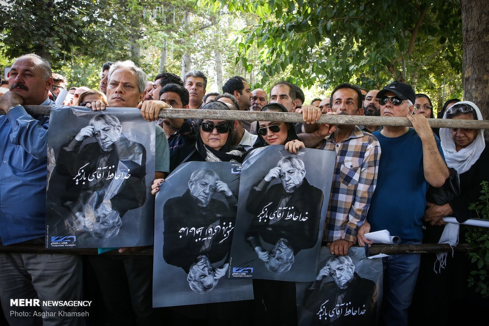 تصاویر مراسم تشییع مرحوم عزت الله انتظامی | بدرقه عزت سینمای ایران 